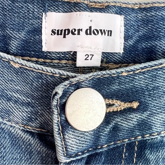 Superdown Revolve Angie Distressed Busted Knees Jeans size 27 - Picture 3 of 10